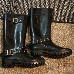 Rain boots